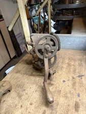 McCormick Deering Blade Sharpener Stone Grinder Wheel Tool Hand Crank Machine