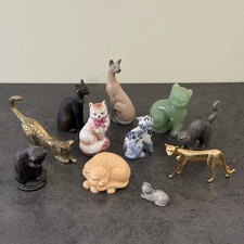 Vintage The FRANKLIN MINT Curio Cabinet Cat Collection Great Condition Lot of 11