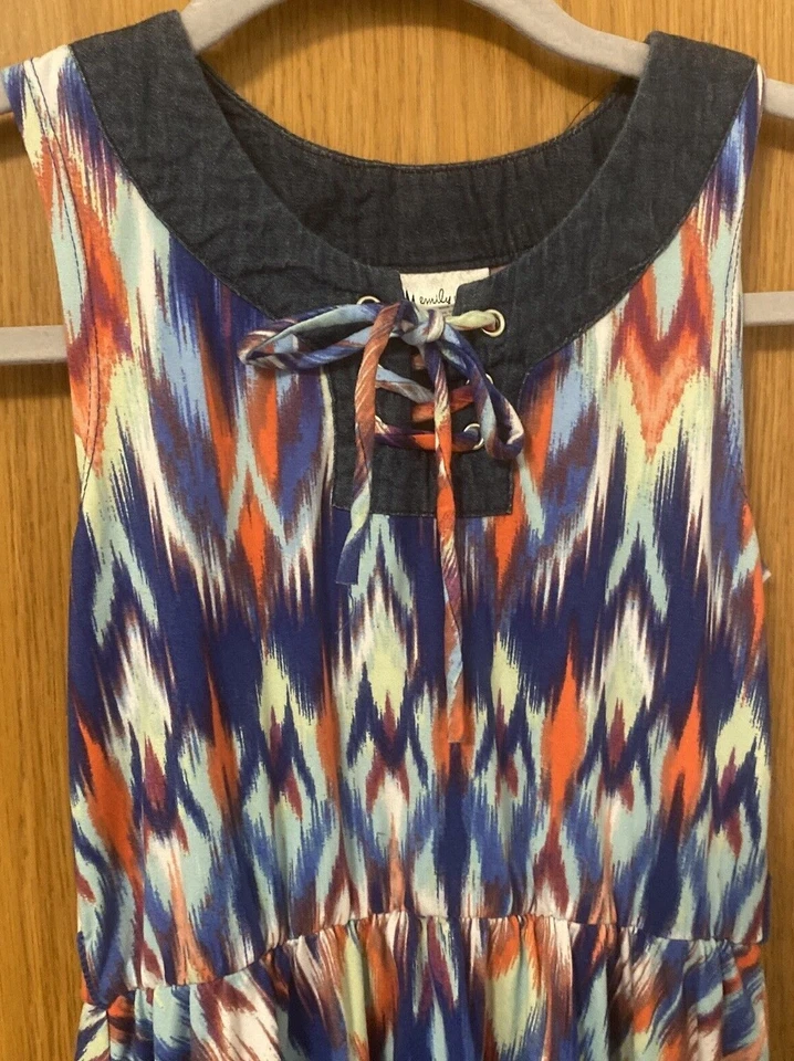 Vestido Emily West Niñas Talla 10 Sin Mangas Multicolor Azul Pañuelo Dobladillo Foto 2 de 4