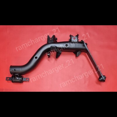 2003-2006 Honda Element left driver REAR trailing lower control arm