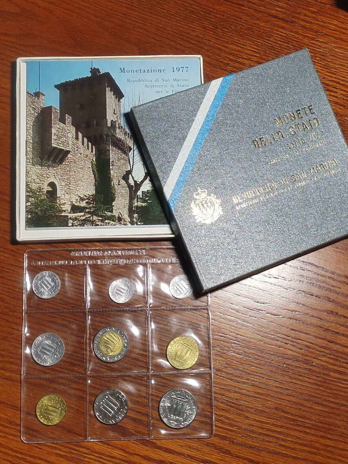 San Marino 1985 FDC Mint Set(In 1977 Case and 1977 COA)