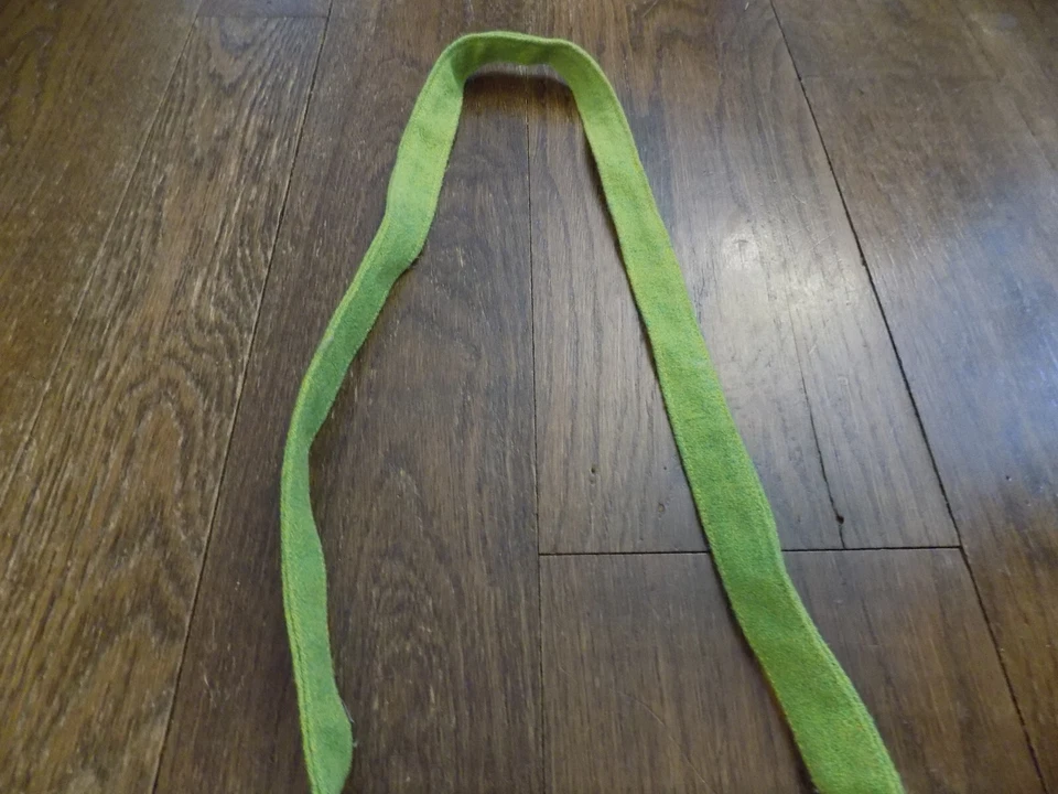 Vtg ADORABLE Embroidery Crewel Boho Crossbody Bag Wool Girl Fringe Blue OOAK - Image 2 of 4