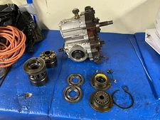 Kubota B20 B8200HST B9200HST B2150HSD HST Hydrostatic Pump For Parts 66363-11600