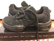 Revolution Dancewear Ultra Arch Dance Sneaker girls size 1AD