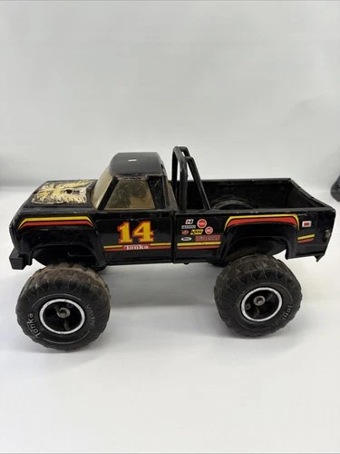 Vintage 1970’s Tonka MR-970 Pressed Steel 4x4 Off Road #14 Ford Pick Up Truck