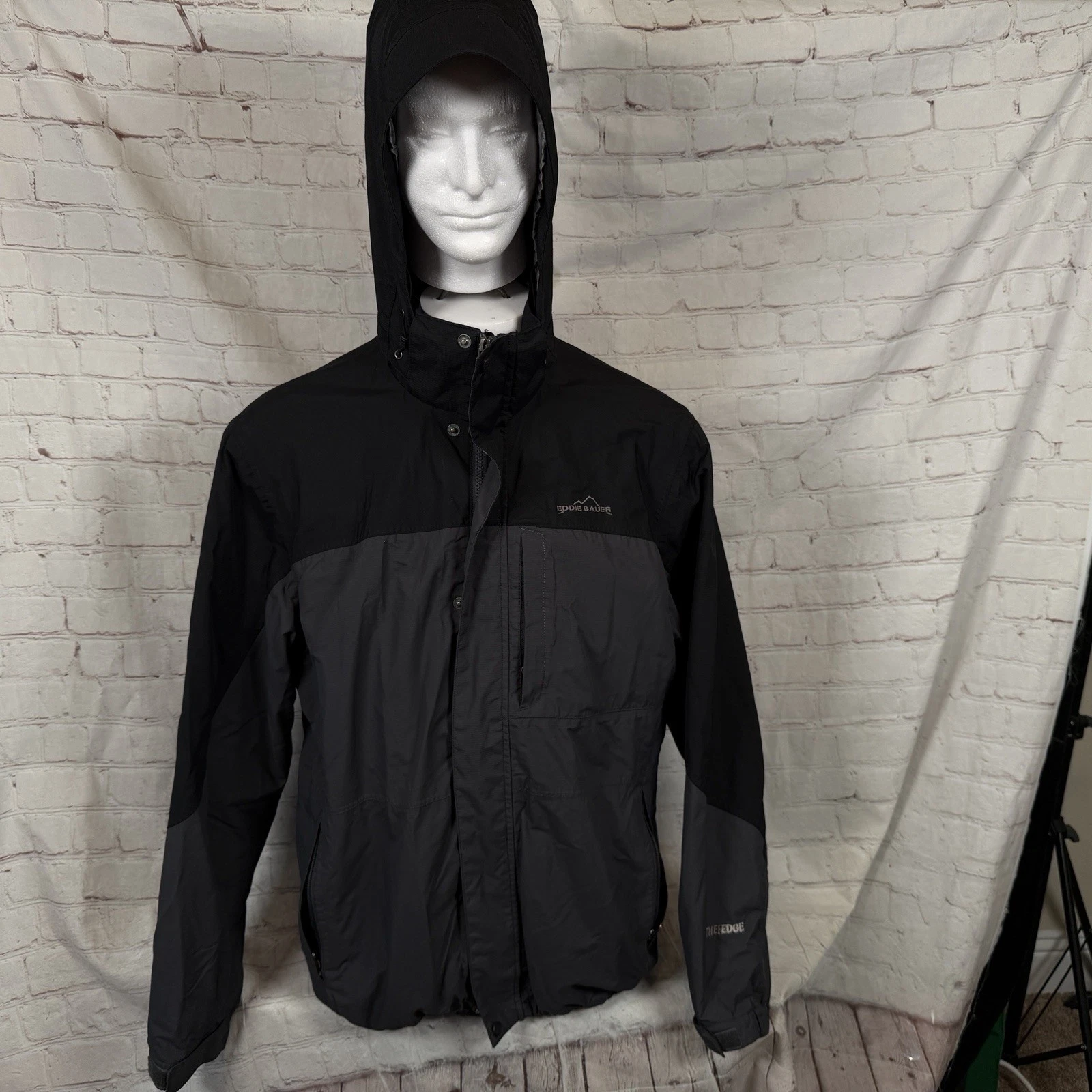 Eddie Bauer Weatheredge Size L Black & Gray Waterproof Removeable Hood Jacket