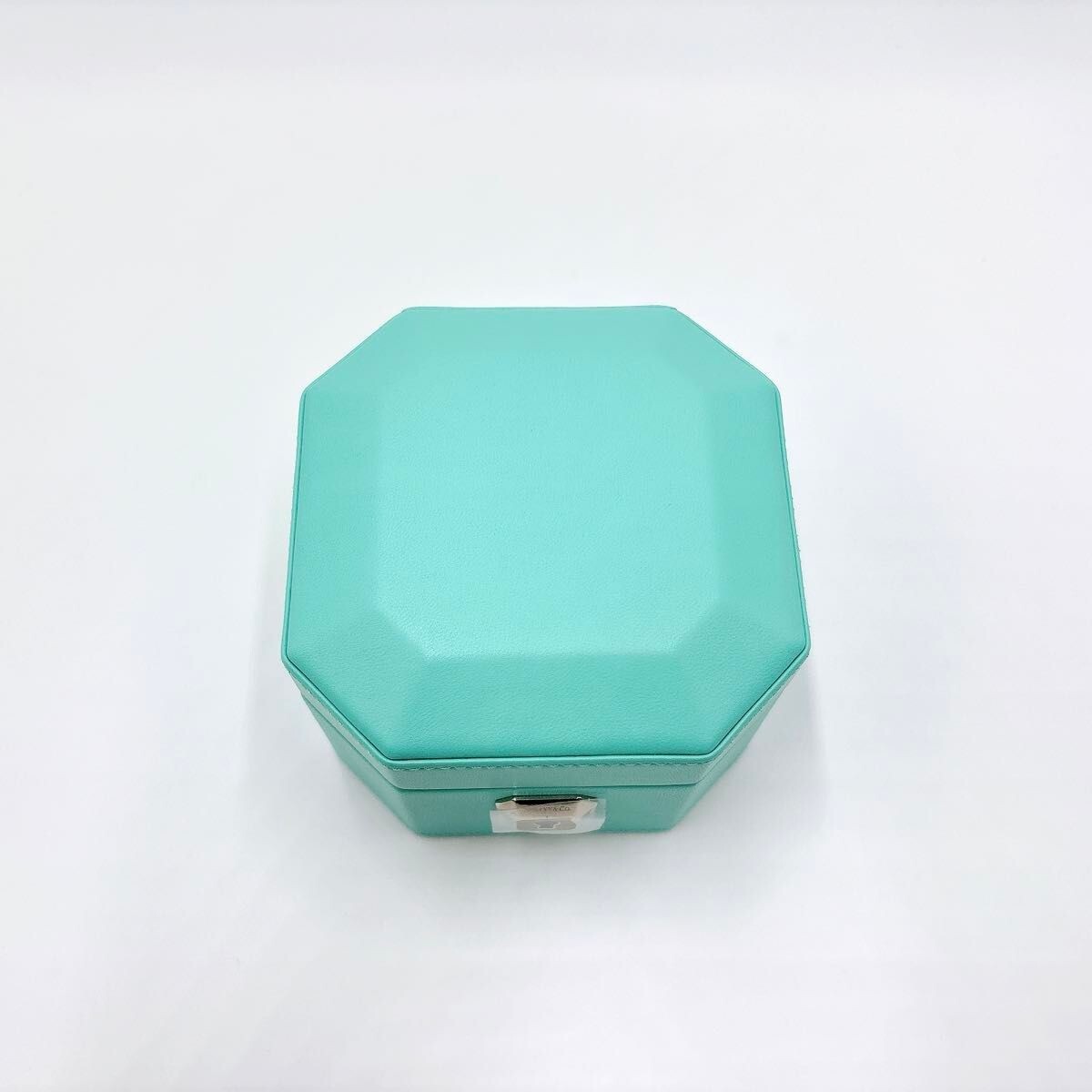Tiffany & Co. レザーリングケース スモール レザー グッズ：カード ホルダー ＆ ウォレット