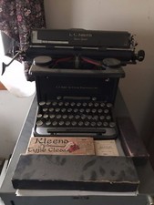 Antique L.C. Smith Corona (Super Speed) Typewriter  thumbnail