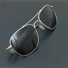 Vintage EAGLE EYES Freedom R52 SLV #12029 7188 Aviator Sunglasses