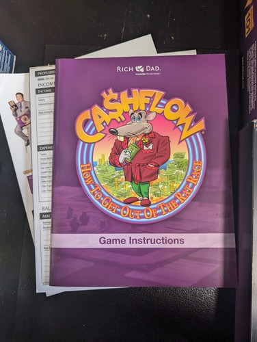 CASHFLOW GIOCO DA TAVOLO nuovo/sigillato da Robert Kiyosaki Rich Dad Poor Dad versione 2012 - Foto 4 di 12
