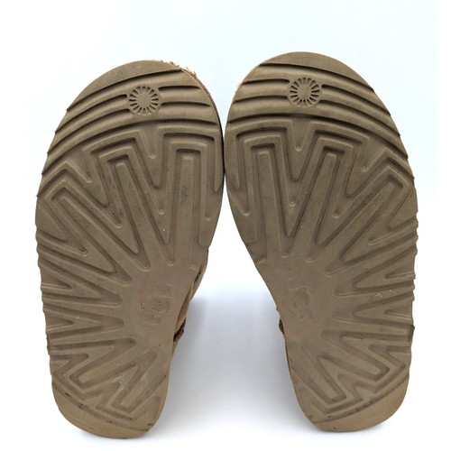 Stivali invernali UGG Australia Classic Short II da uomo in morbida pelle di pecora taglia US6 EU38 - Foto 7 di 16