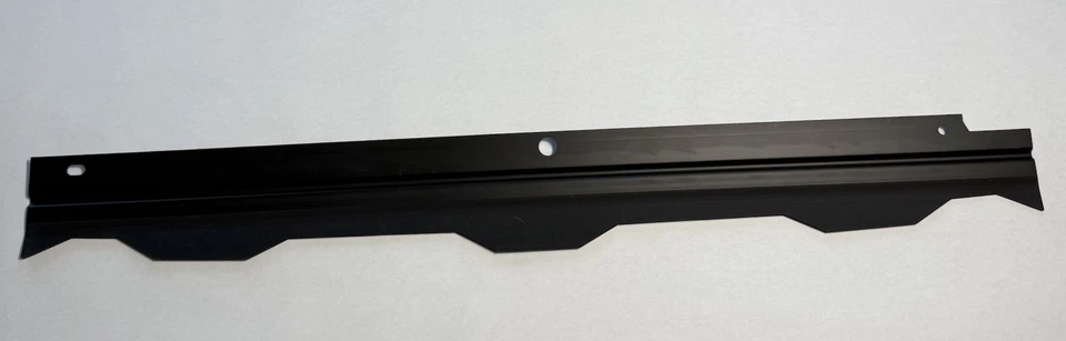 2022-2025 GM Lower Radiator Air Baffle EV ONLY !!!! HUMMER,SIERRA,SILVERADO NEW - Image 3 of 4