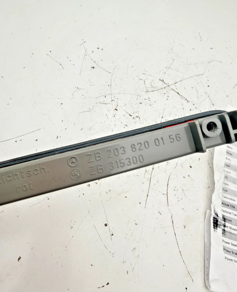 ✅ MERCEDES-BENZ C240 THIRD STOP BRAKE LIGHT 2001-2005 2038200156 OEM AS25 used - Image 4 of 4