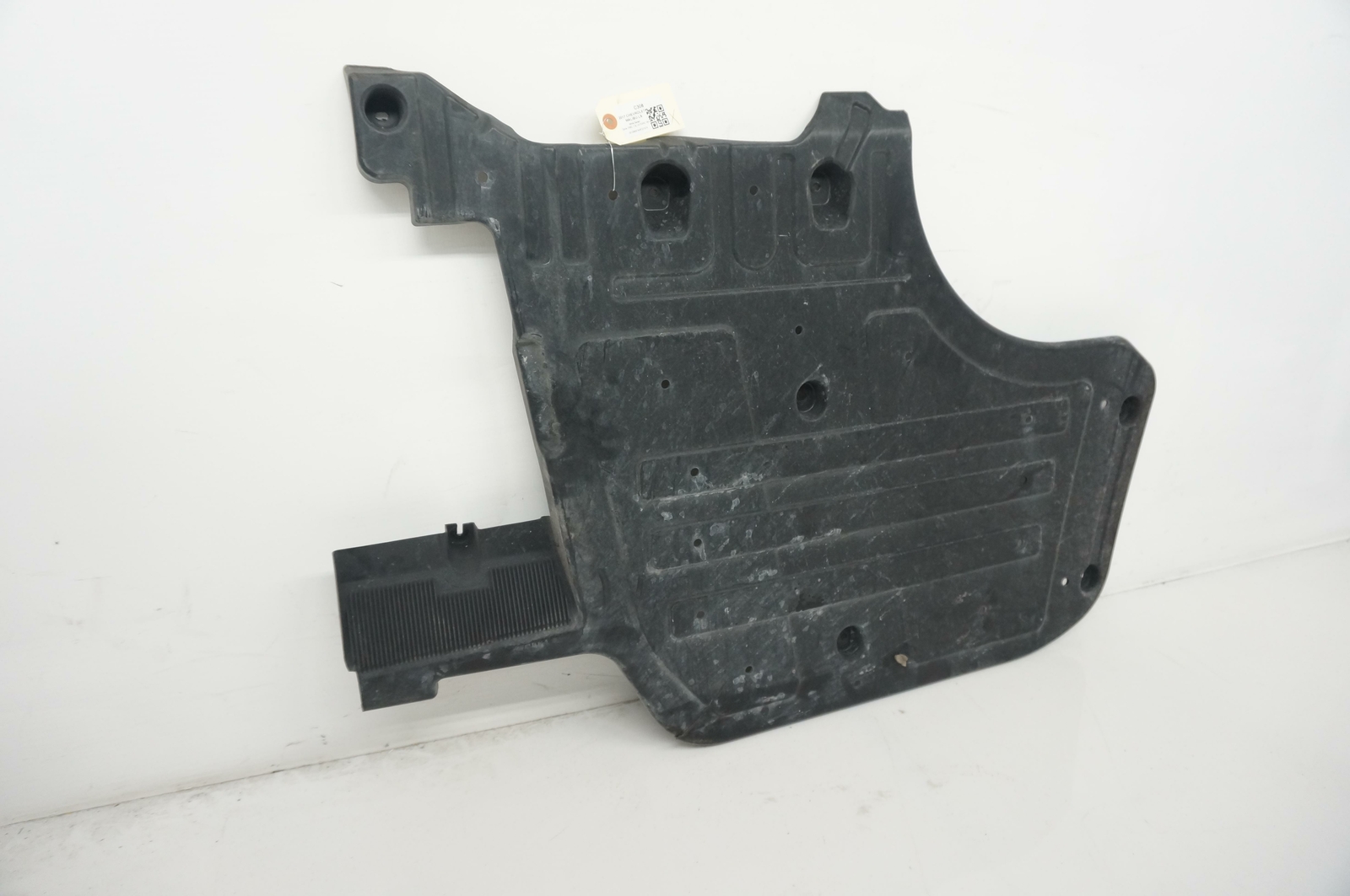 Rear Right Underbody Air Deflector 2017 Chevrolet Malibu LS 23314288