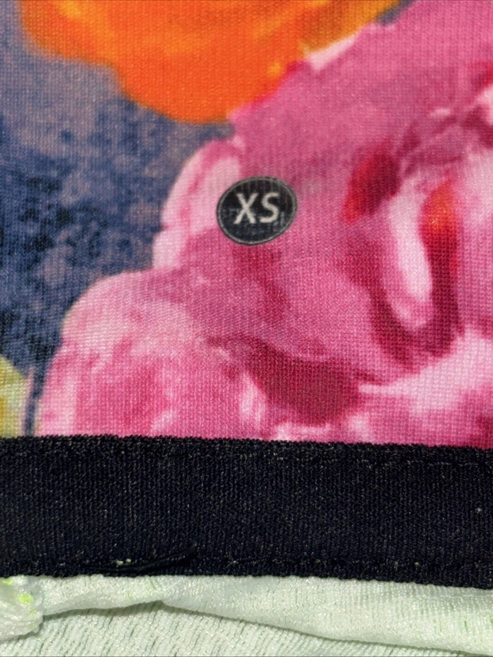 Velocio Women's Wind Neon Performance Cycling Vest Lela Rose Poppy Size XS Italy - Image 3 of 4