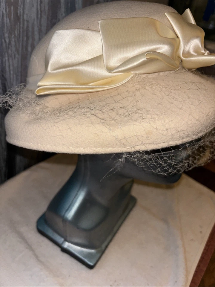 Carol Brent Hat UnionMade Wide Brim White With Ribbons & Netting - Image 4 of 4