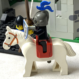 Vintage LEGO: Black Falcons Fortress 6074 Complete w/2 Cracked Flags - Pre-Owned