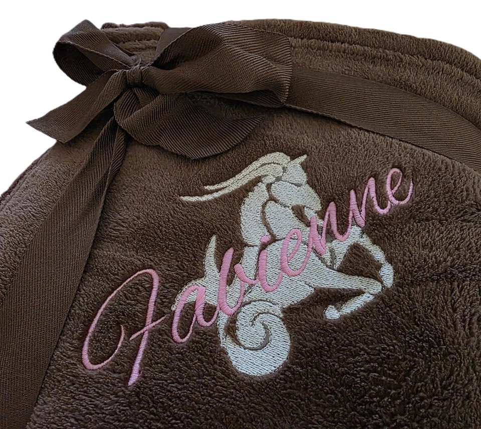 Kuscheldecke extra dick 180x130cm mit Namen, Sternzeichen/Motiv/ Emblem bestickt - Bild 3 von 4