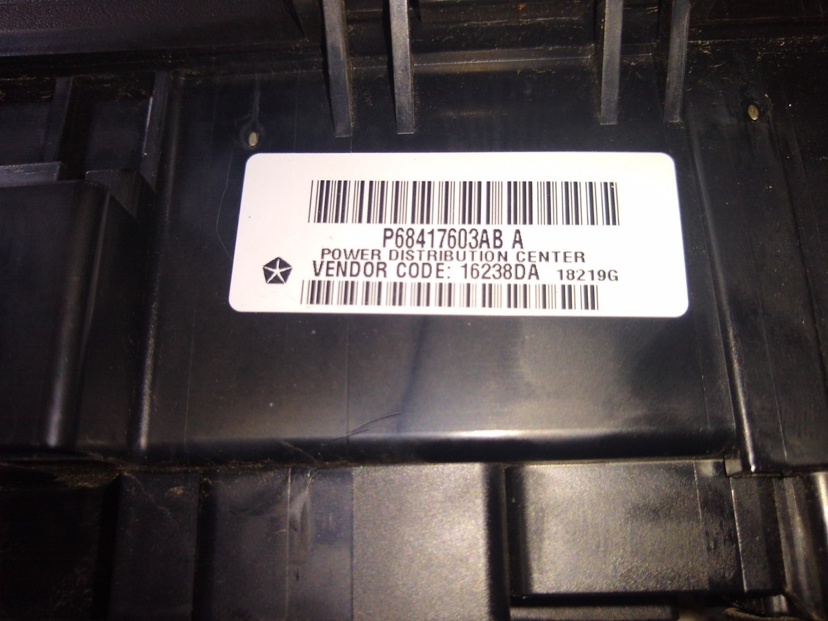 2018 to 2020 Jeep Grand Cherokee Fuse Power Distribution Box