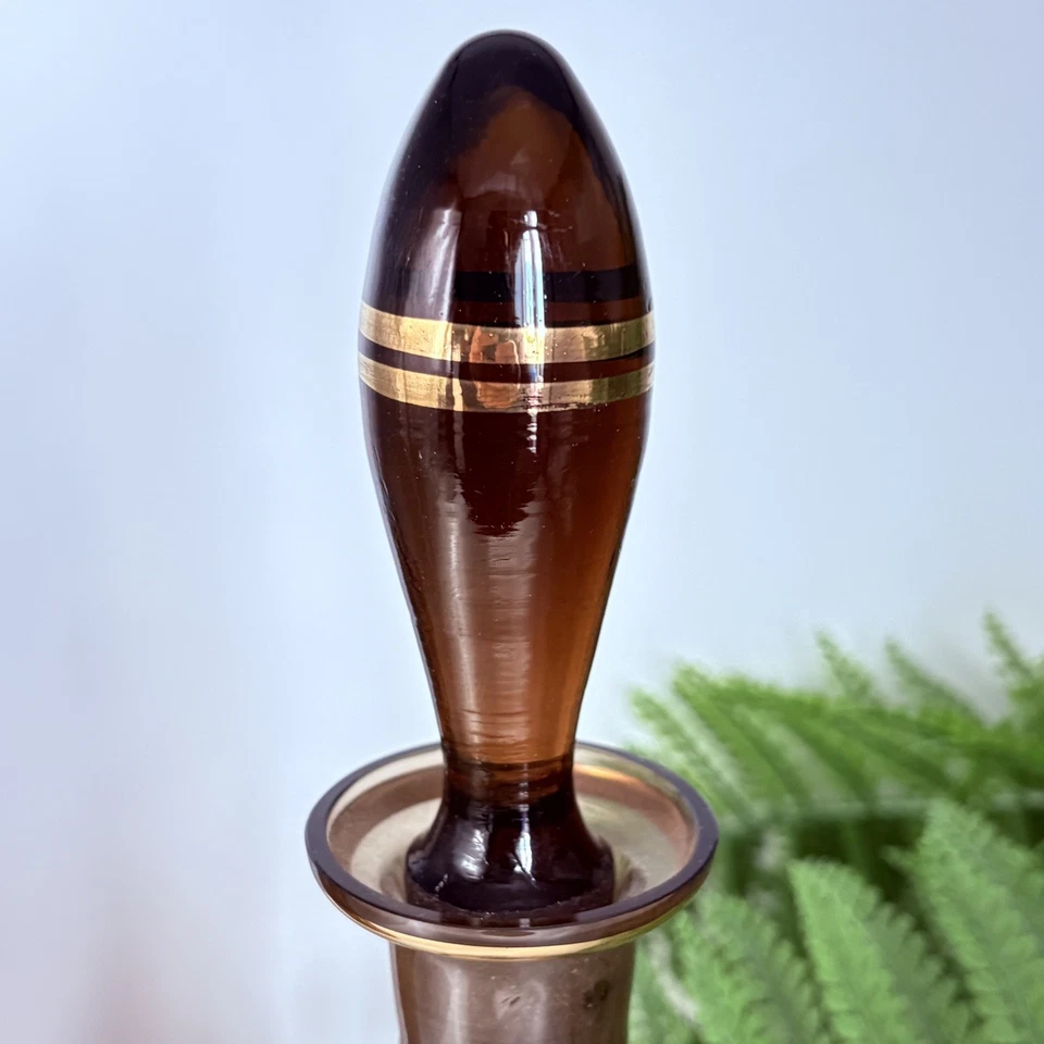 Vintage 1950’s Czech Bohemia Amber glass decanter with gold leaf pattern - Image 3 of 4