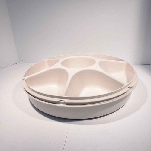 TUPPERWARE CREAM LARGE DIVIDED FRUIT/VEGGIE SERVING TRAY #1665 & # 1666 Beige - Picture 6 of 6