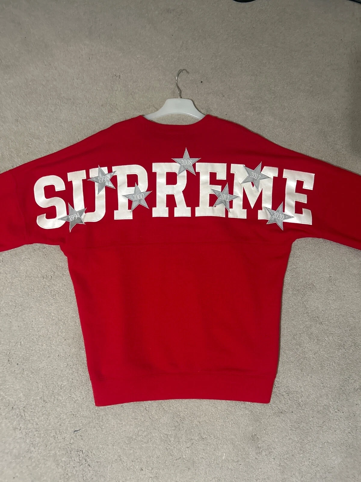 Pull col rond rouge Supreme Stars taille M, rare