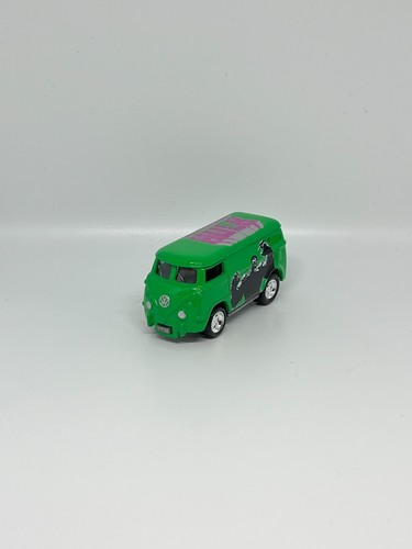 JOHNNY LIGHTNING 60's VW VAN INCREDIBLE HULK GREEN BUS METAL BASE - Picture 6 of 8