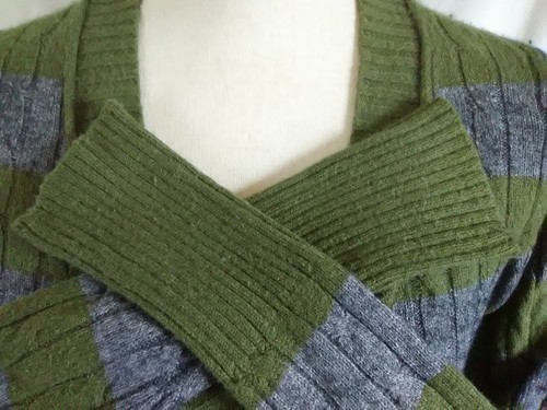 S Women's Ann Taylor LOFT Cable Knit Sweater Olive Green & Gray V Neck Pullover - Picture 4 of 8