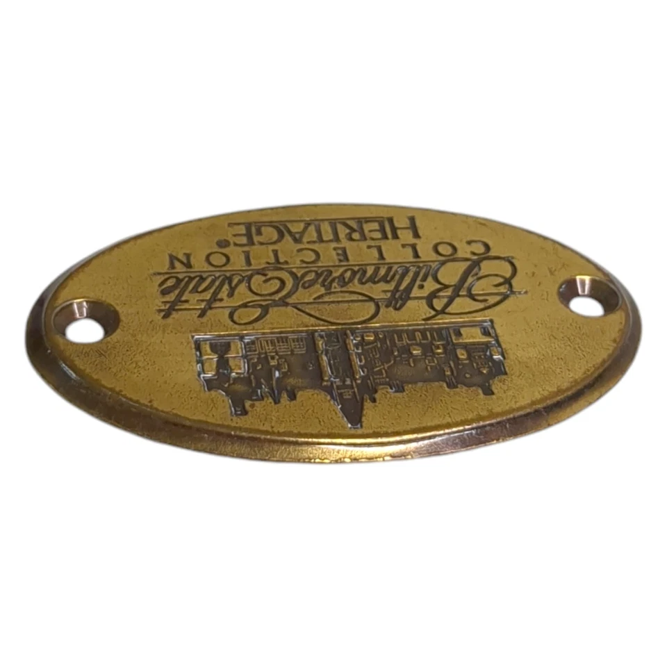 Placa de identificación con logotipo de Biltmore Estate Heritage Collection emblema latón Foto 4 de 4