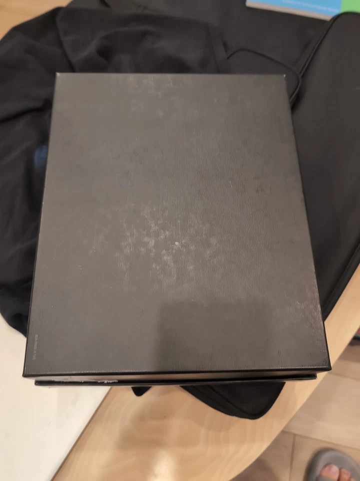 Guccie подлинный белый черный ящик 10,25 «x 4,125» x 12,5» - Изображение 2 из 2