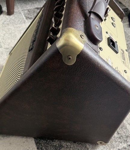 Acoustic A20 20W Guitar Amplifier - Brown - Picture 3 of 4