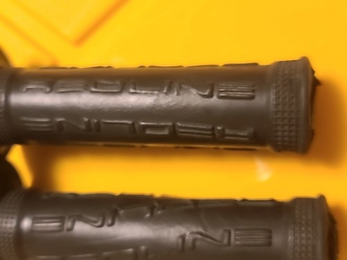 Redline Old School BMX Grips Stamped Logo Forklifter RL20 Freestyle Flange Cut - Picture 6 of 15