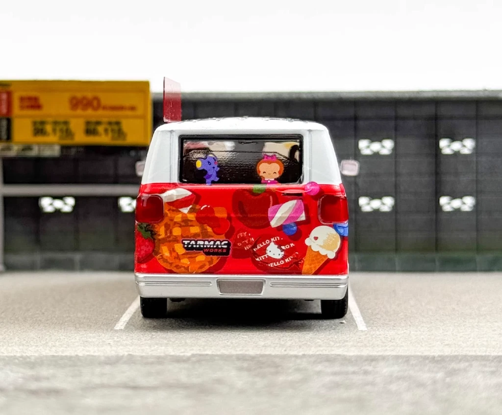 Tarmac Works Hello Kitty Dodge Van ミニカー 1/64 Tarmac Works Dodge Van Hello Kitty Food Truck Diecast