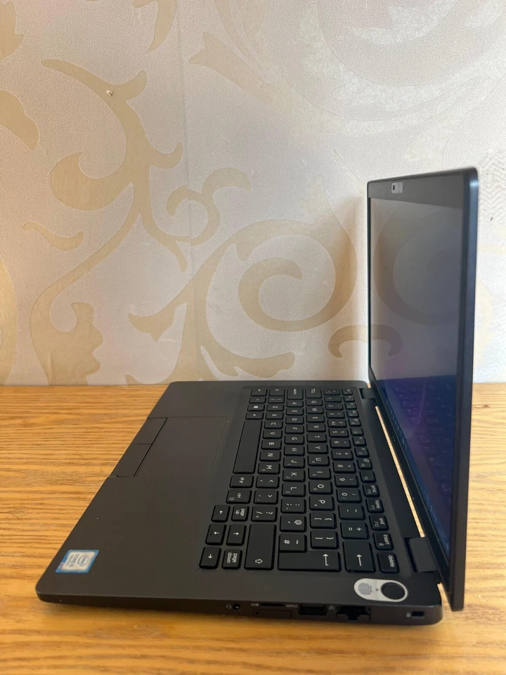 Dell Latitude 5300 Laptop, 13" Core i5 8th Gen, 8GB RAM, 256GB SSD, Windows 11 - Image 4 of 4