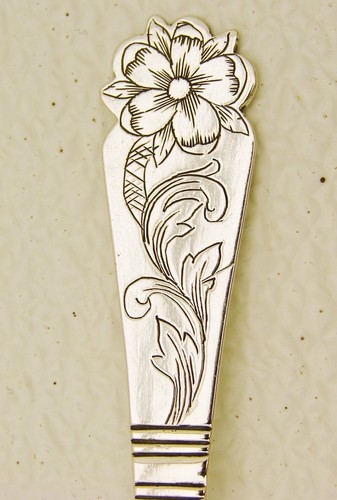 Hand Wrought Norwegian Solid Silver Spoon with Engraved Floral Motif c1700 - Picture 7 of 9