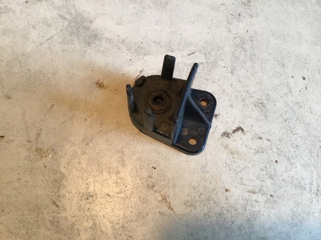 84 92 Corvette C4 82 92 Camaro Electrical Junction Block GM 10098794 