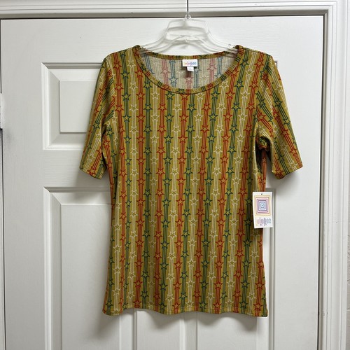 LulaRoe Gigi Top Size L Stars Stripes Short Sleeve T-Shirt July 4th America NWT