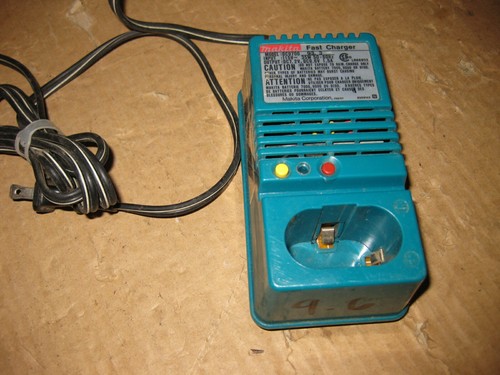 Makita DC9700 Fast Battery Charger DC 7 