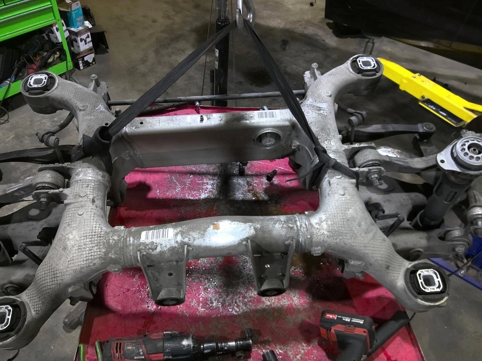 Fits 10 - 17 BMW 535I GT RWD Rear Subframe Cross Member Cradle 33316794665 OEM - Image 3 of 3