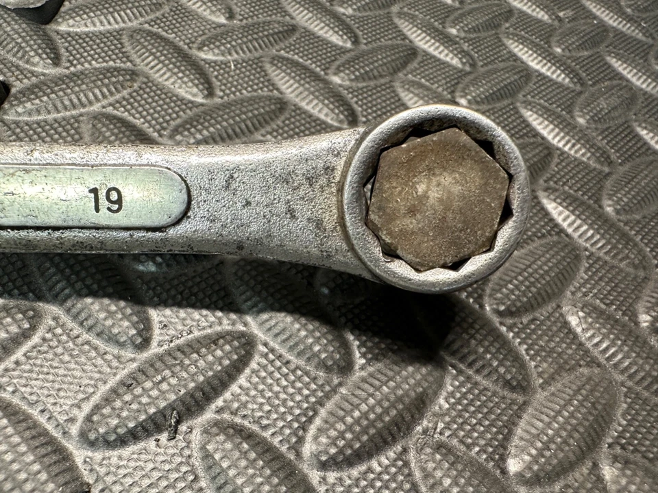 丰田卡车 4Runner Celica Supra 燃油池损坏删除 BANJO BOLT 1983 - 1992 — 第 4/4 张图片