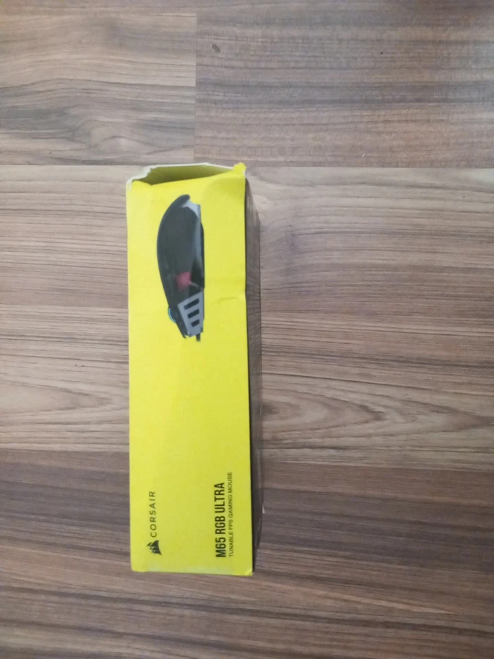 Corsair M65 RGB ULTRA Mouse Gaming Right-hand USB Type-A Optical 26000 DPI - Image 3 of 4