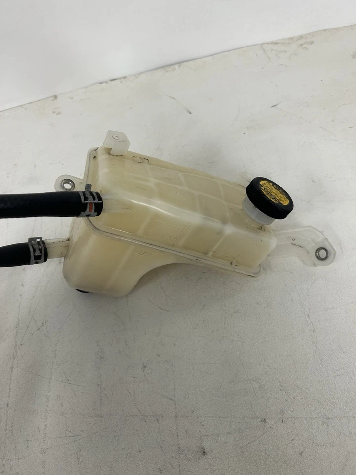 Depósito tanque refrigerante radiador Lexus CT200h 2011-2017 16480-28080 OEM Foto 3 de 4