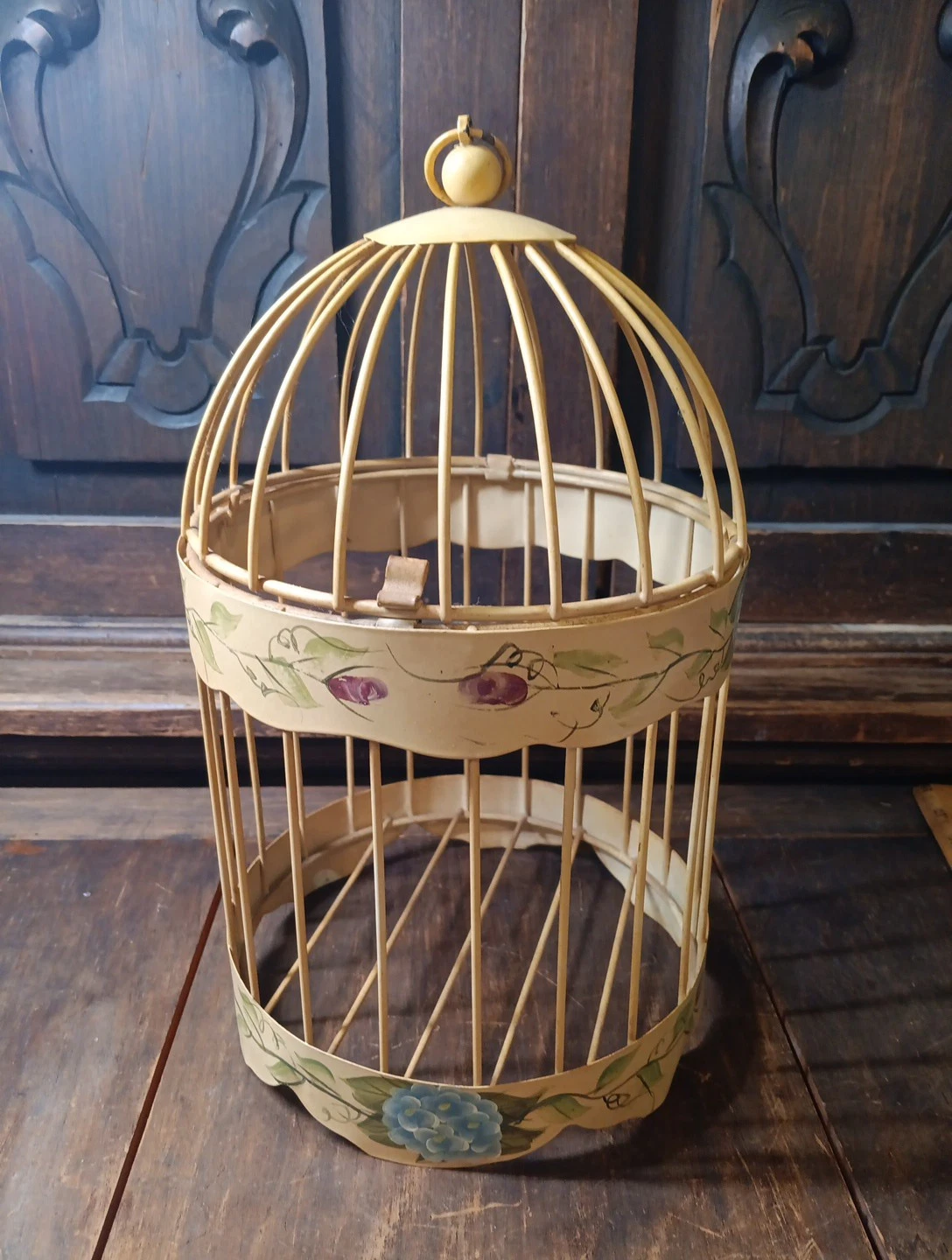 Sweet Yellow Bird Cage With Hand Painted Flowers
Opens in a new window or tab