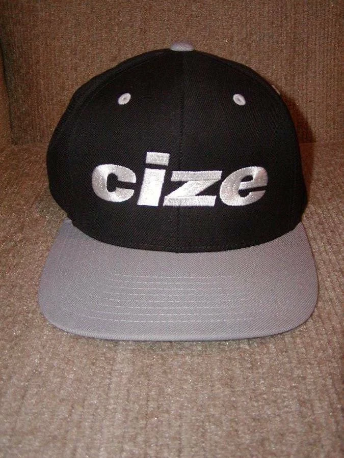 TEAM BEACHBODY BLACK GRAY CIZE COACH HAT SNAP ADJ ONE SIZE EUC! | eBay