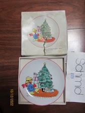 A YEAR WITH PADDINGTON BEAR ANNUAL 1979 CHRISTMAS PLATE 279-500 6.5"