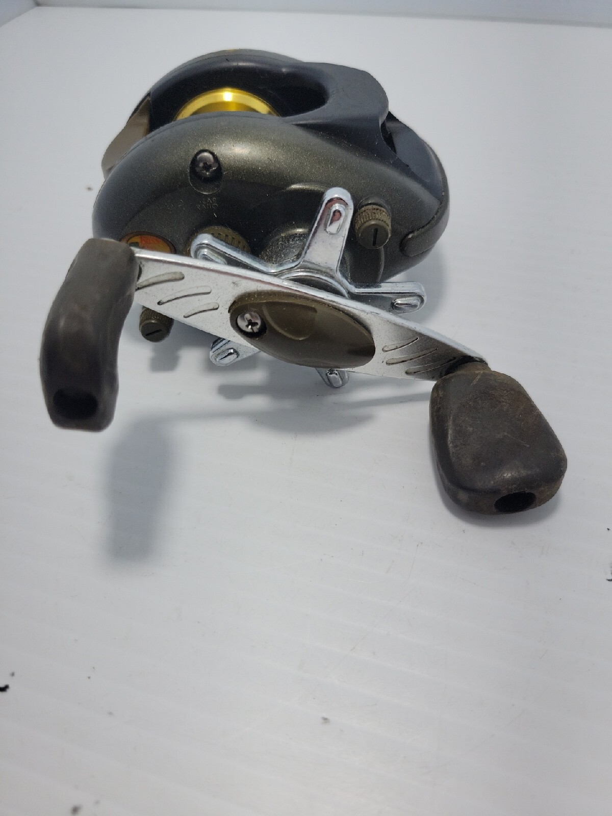 Bass Pro Shops MC1 Megacast Baitcasting Fishing Reel Right Hand eBay