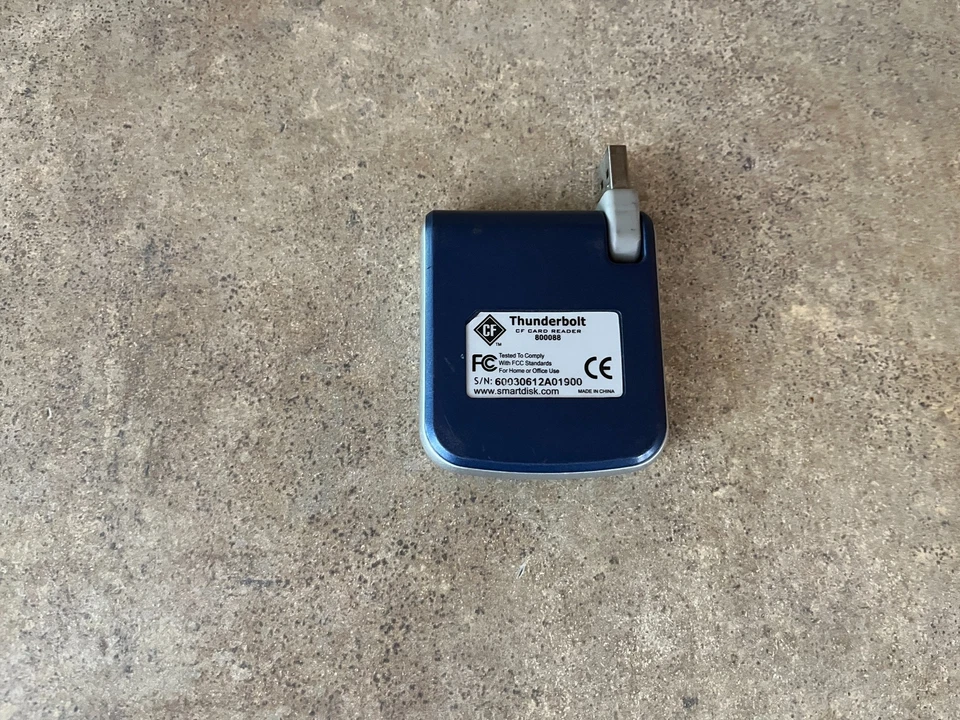 THUNDERBOLT CF CARD READER 800088 SMARTDISK A4-2(2) - Image 2 of 4