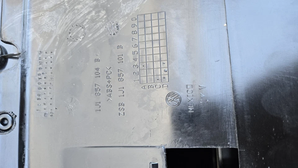 Nueva guantera genuina OEM VW MK4 Jetta Golf GTI GLI R32 Foto 2 de 4