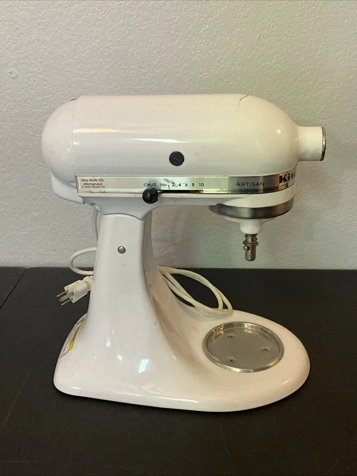 KitchenAid Artisan Series 5-Quart Tilt-Head Stand Mixer White KSM150PSWH
Opens in a new window or ta