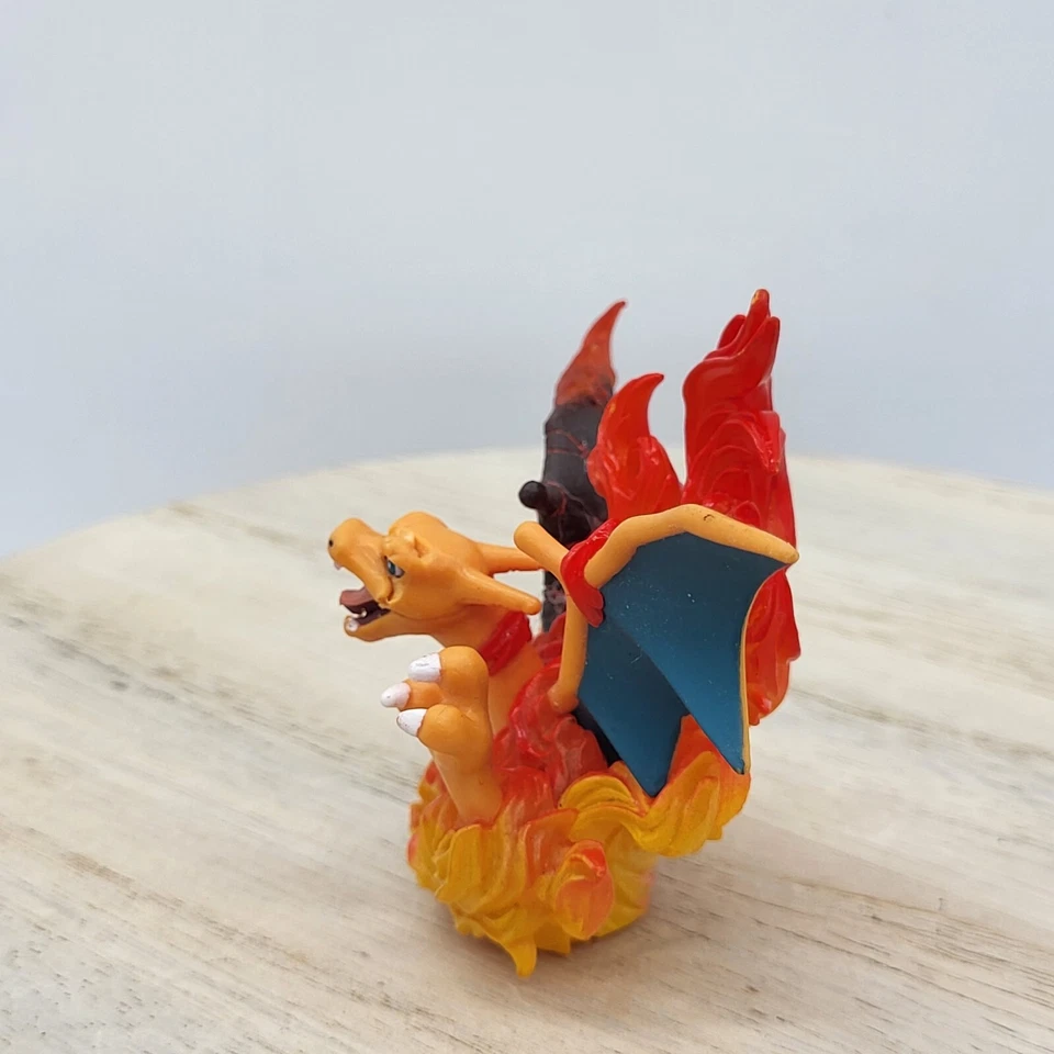 Figura Pokémon Charizard EX 2016 Colección Rojo Azul Promo Juguete Llamas Kanto Foto 2 de 4